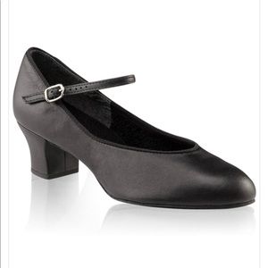 Like New Capezio Suede Sole Jr. Footlight Character Dance Shoe 8.5W